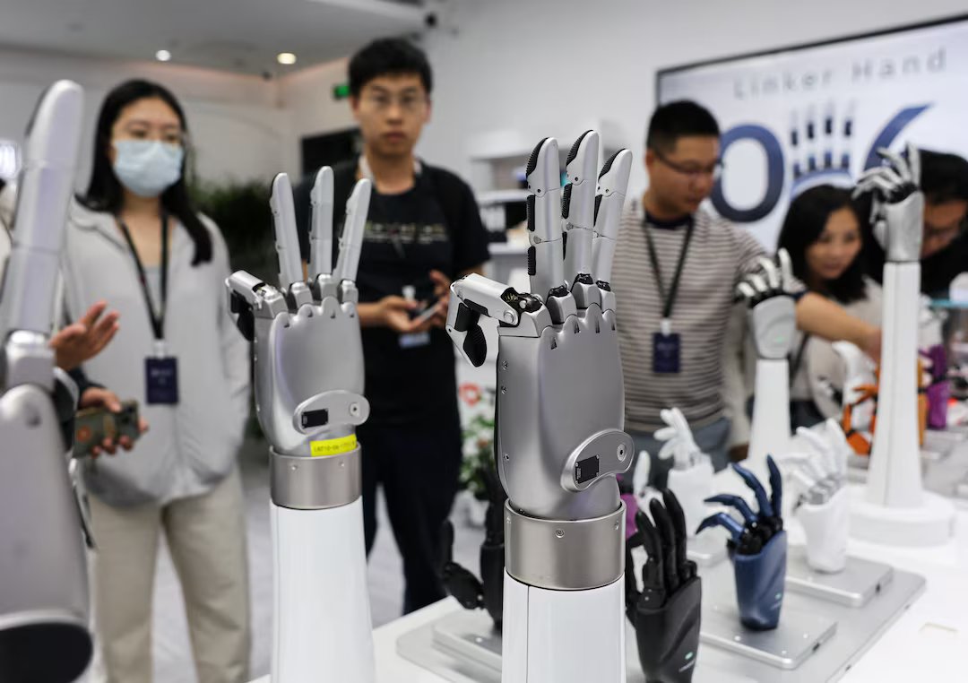 China Leads Global Race to Develop Advanced Robotic Hands