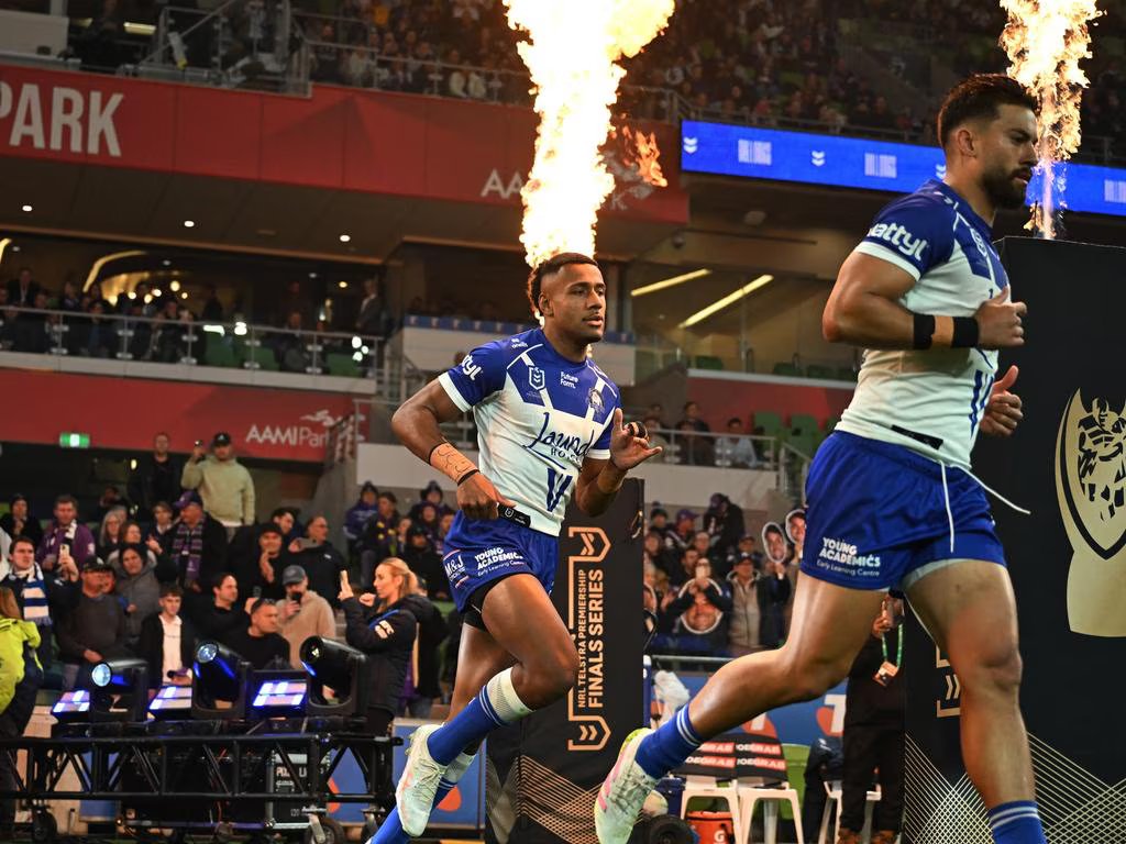 Rinakama Ignites Bulldogs with Early Try Against Tigers