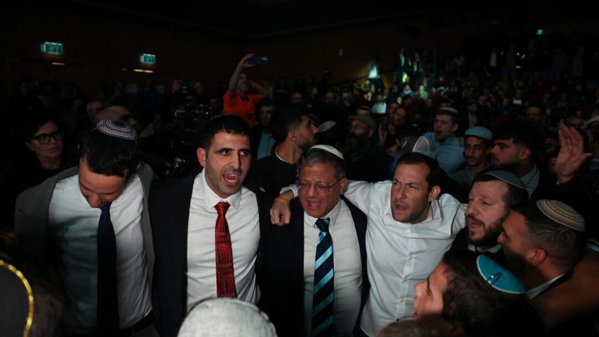 Israeli Ministers Defy Orders, March to Gaza Demanding Settlement Return